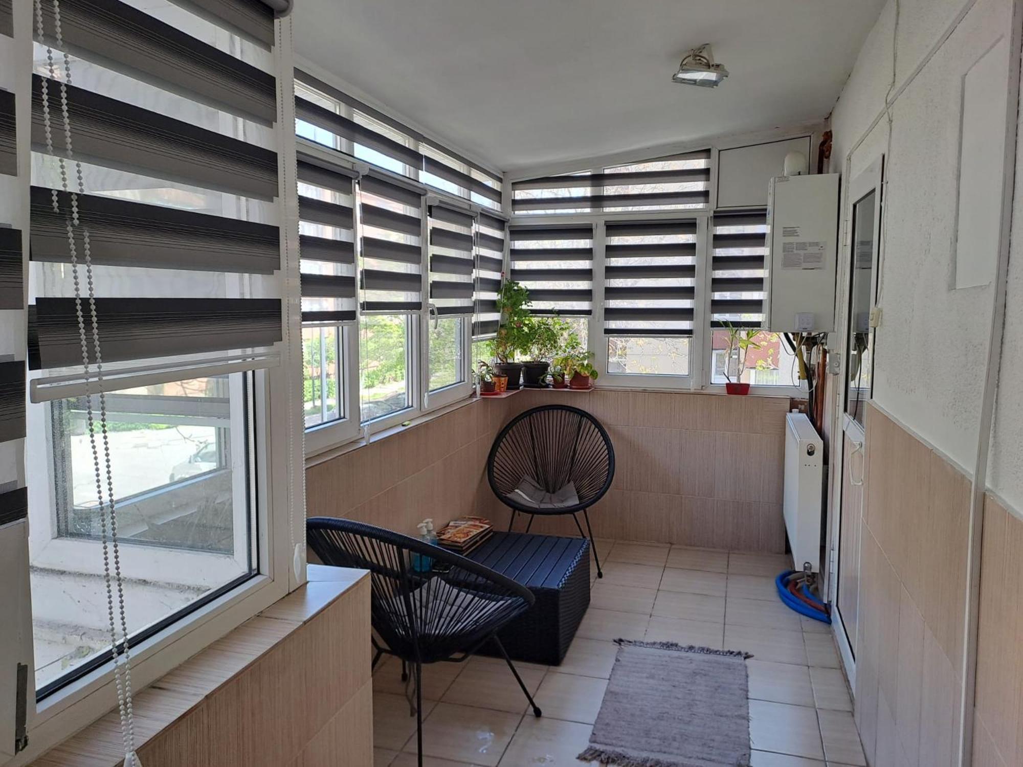 Ilona Apartament 3 Camere Рымнику-Вылча Экстерьер фото